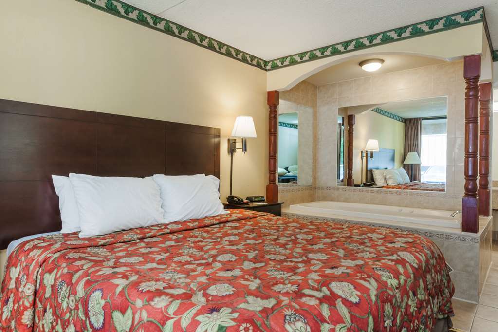 Days Inn By Wyndham Newark Wilmington Room photo