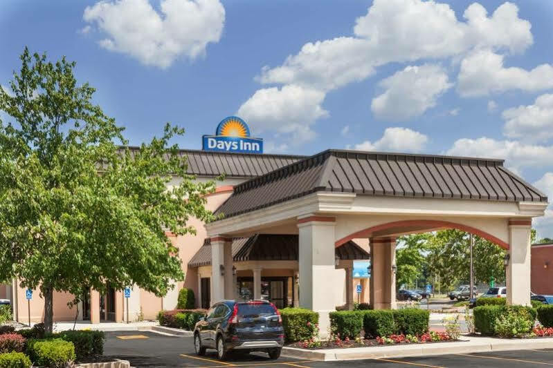 Days Inn By Wyndham Newark Wilmington Exterior photo